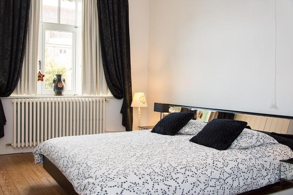 Huis Sint-Andriescruyse Brugge Buitenkant foto
